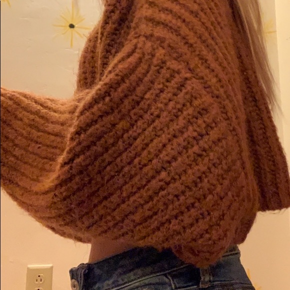 go to cute cropped sweater - Picture 3 of 4